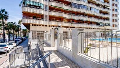 Återförsäljning - Apartment -
Torrevieja - Playa del Acequión