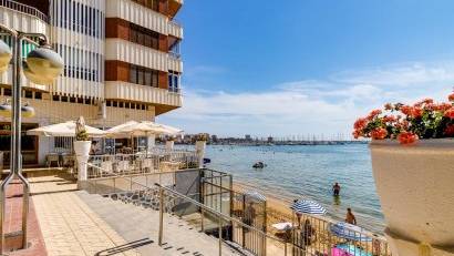 Återförsäljning - Apartment -
Torrevieja - Playa del Acequión