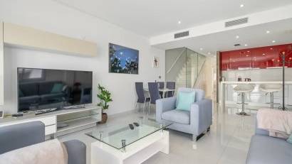 Återförsäljning - Semi detached -
Punta Prima - Marina Med