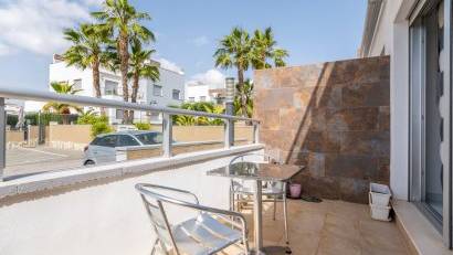 Återförsäljning - Semi detached -
Punta Prima - Marina Med