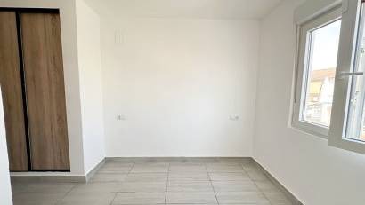 Reventa - Apartament / Duplex -
Torrevieja