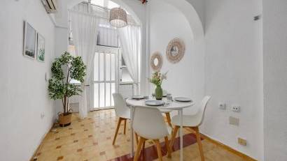 Återförsäljning - Apartment -
Torrevieja - Playa del Cura