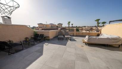 Återförsäljning - Apartment -
Mil Palmeras - Riomar
