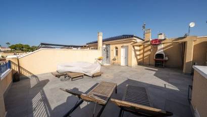 Återförsäljning - Apartment -
Mil Palmeras - Riomar