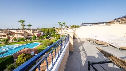 Återförsäljning - Apartment -
Mil Palmeras - Riomar