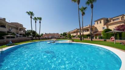 Återförsäljning - Apartment -
Mil Palmeras - Riomar
