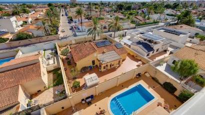 Resale - Apartment -
Torrevieja