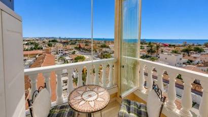 Resale - Apartment -
Torrevieja