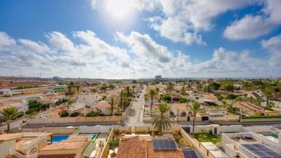 Resale - Apartment -
Torrevieja