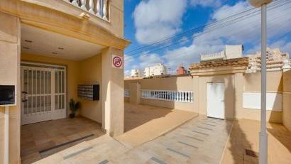 Resale - Apartment -
Torrevieja