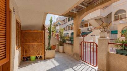 Återförsäljning - Apartment -
Torrevieja - Acequion