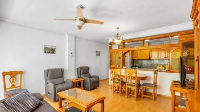Återförsäljning - Apartment -
Torrevieja - Paseo maritimo