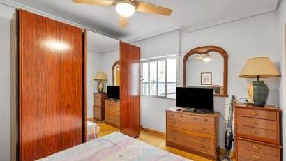 Återförsäljning - Apartment -
Torrevieja - Paseo maritimo