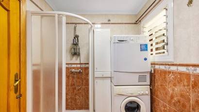 Återförsäljning - Apartment -
Torrevieja - Paseo maritimo
