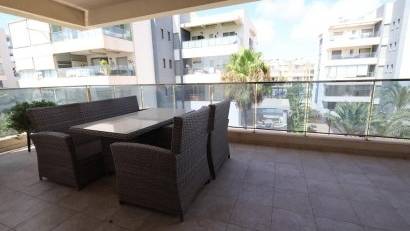 Återförsäljning - Apartment -
Orihuela Costa - Los Dolses