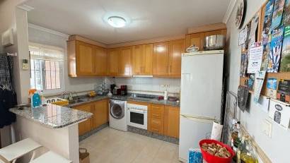 Resale - Apartment -
Jacarilla