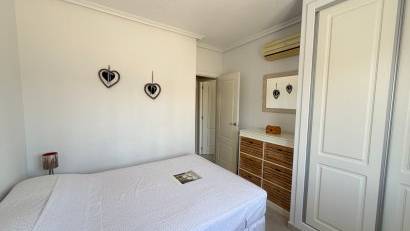 Resale - Apartment -
Jacarilla