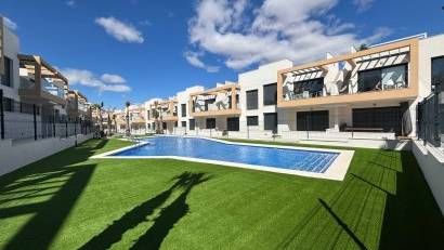 Återförsäljning - Apartment -
Villamartin - Pau 26
