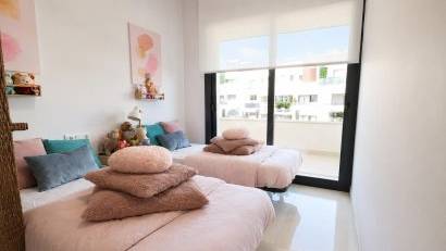 Återförsäljning - Apartment -
Orihuela Costa - Punta Prima