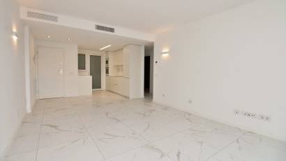 Reventa - Apartment -
Punta Prima