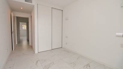 Reventa - Apartment -
Punta Prima