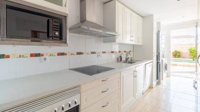 Återförsäljning - Bungalow -
Orihuela Costa - Punta Prima