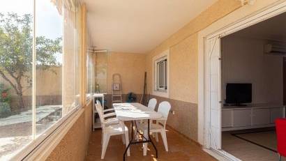 Återförsäljning - Bungalow -
Orihuela Costa - Punta Prima