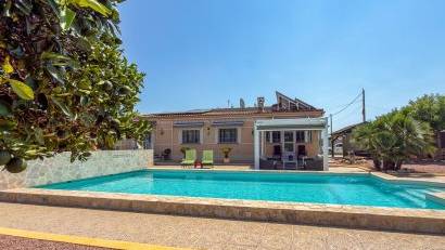 Resale - Villa -
CATRAL - Catral