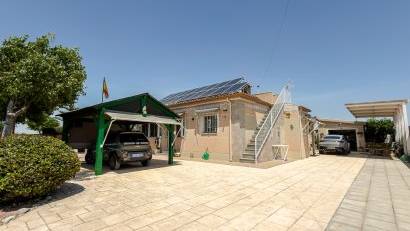 Resale - Villa -
CATRAL - Catral