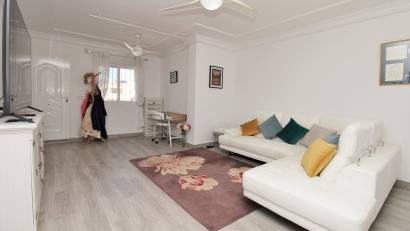 Återförsäljning - Apartment -
Villamartin - Las Violetas