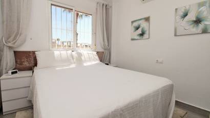 Återförsäljning - Apartment -
Villamartin - Las Violetas