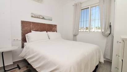 Återförsäljning - Apartment -
Villamartin - Las Violetas