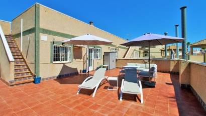 Återförsäljning - Apartment -
Villamartin - Las Violetas