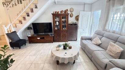Reventa - Quad House -
Los Altos