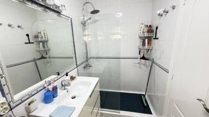 Reventa - Quad House -
Los Altos