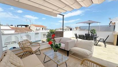 Reventa - Townhouse / Terraced House -
Torrevieja