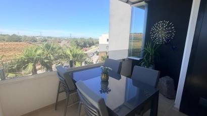 Återförsäljning - Apartment -
Los Altos - Torrevieja