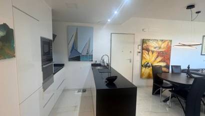 Återförsäljning - Apartment -
Los Altos - Torrevieja