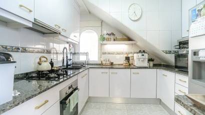 Återförsäljning - Detached villa -
San Fulgencio - urb.la marina