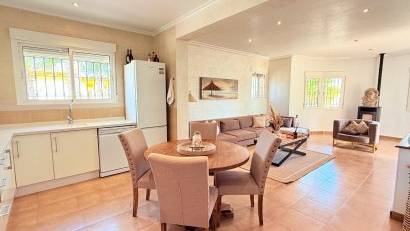 Resale - Villa -
CATRAL - Catral