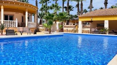 Resale - Villa -
CATRAL - Catral