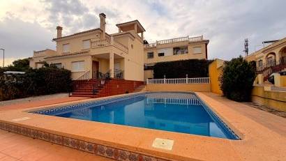 Återförsäljning - Semi detached -
Algorfa - Montemar