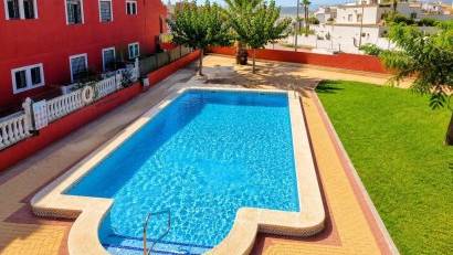 Återförsäljning - Bungalow -
Orihuela Costa - Los Altos