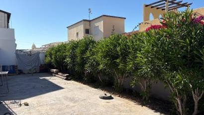 Återförsäljning - Villa / House -
Torrevieja - La Siesta