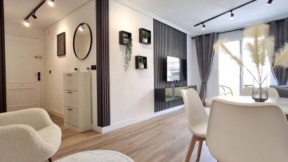 Reventa - Apartament / Duplex -
Torrevieja