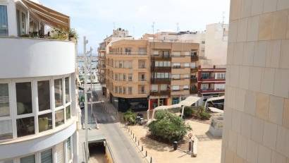 Återförsäljning - Apartment -
Torrevieja