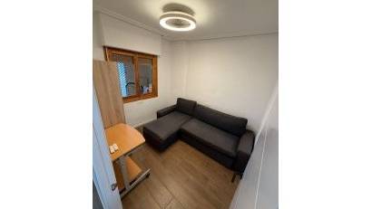 Återförsäljning - Apartament / Duplex -
Orihuela Costa - Punta Prima