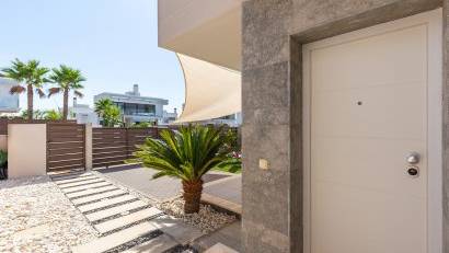 Resale - Villa -
Orihuela Costa - Entre Naranjos - Vistabella Golf