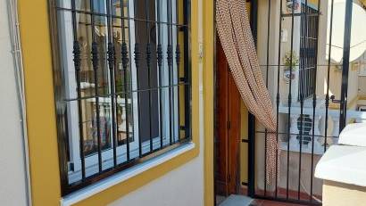 Resale - Apartment -
Playa Flamenca
