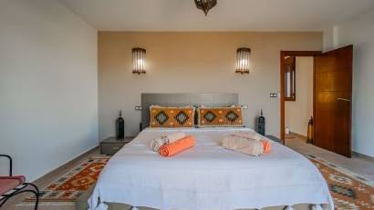Reventa - Villa -
Torremendo
